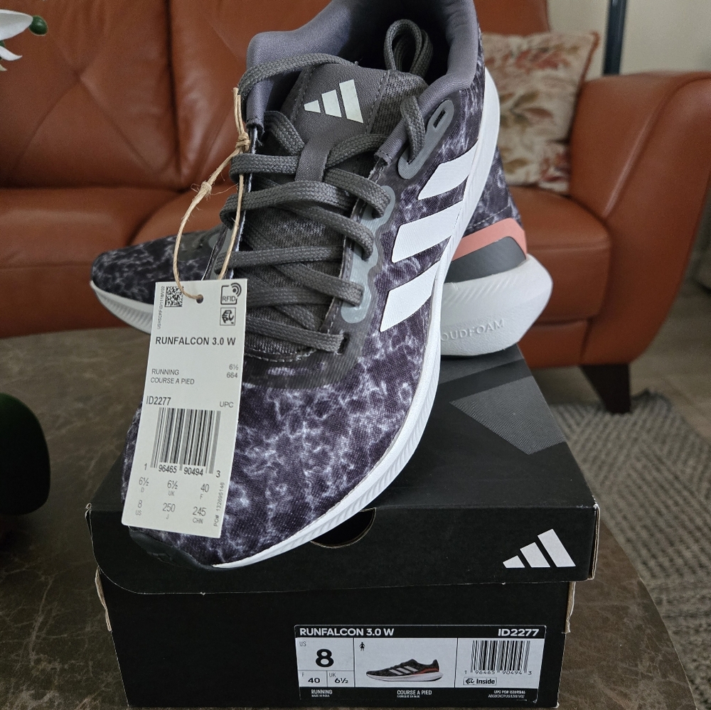 Adidas Women's Gray and White Running Shoes - Picture 5 of 5